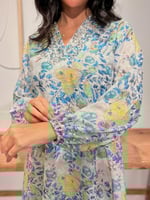 جلابية مشجرة مزينة باللؤلؤ و نقشات الزهور