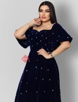 فستان ميدي مخمل مزين بالكريستال