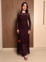 فستان ناعم من الدانتيل الراقي باكمام طويلة