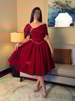 فستان ناعم ميد بقصه اوف شولدر مزينه بالإكسسوار ستا...