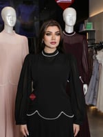 فستان شيفون طويل ناعم هاينك مزين بالكريستال بأكمام...