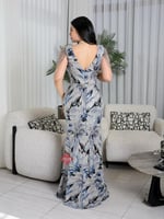 فستان سهرة ترتر بقصه صدر شكل حرف Y مزين بخرز على ا...