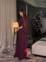 فستان سهرة ناعم بأكمام شيفون منسدلة