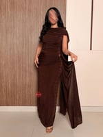 فستان درابيه ناعم مع وشاح أنثوي أنيق