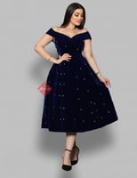 فستان مخمل مزين بالكريستال اوف شولدر