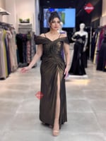 فستان سهرة طويل ناعم اوف شولدر لامع بتصميم مميز