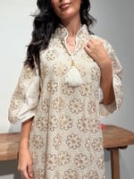 جلابية ناعمة واسعة بنقشات أزهار ذهبية