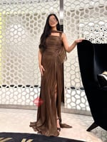 فستان سهرة طويل ناعم بليسيه ستايل كت