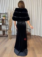 فرو ناعم كبير مزين كريستال فاخر