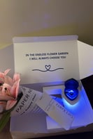 بوكس كارتز ورد الليليوم صناعي مع خاتم فضه عيار 925