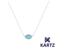 تنسيق kartz ورد أبيض مع عقد kartz مطلي فضه خالصه