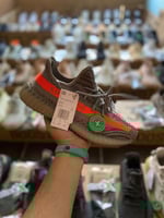 YEEZY BOOST 350 V2 "BELUGA"