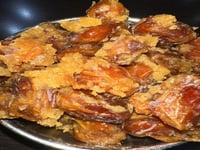 4 علب حلوه بدون تجريش وكل علبه 600 قرام تقريبا