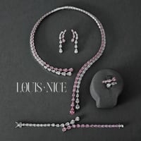 طقم زركون فضي متعدد الالوان بدقة الألماس