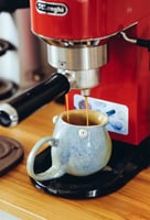 كوب فخاري يدوي "monster cup"