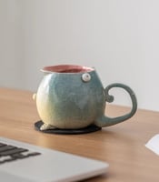 كوب فخاري يدوي "monster cup"