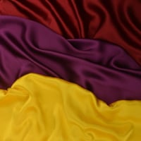 قماش حرير ستان طبيعي (بالقطعه)