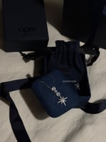 قلادة دوائر نيزكية مرصعة Apm فضي