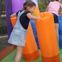 هابي هوب قلعة الحواجز النطاطة