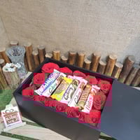 بوكس سحاب بالورد وشوكلت