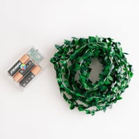 إضاءة زينة أوراق لتجهيز طاولة الحفلات