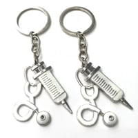 ميدالية مفاتيح طبية ابرة و سماعة