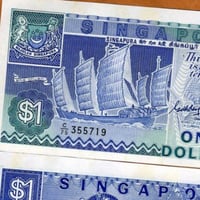 سنغافورة فئة 1 دولار أنسر