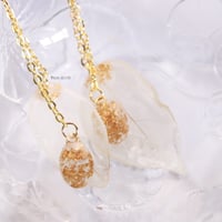 white leaf اقراط