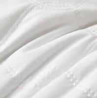 مخدة مايكرو فايبر مطرز