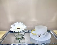 فازات زجاج دائري ورد بابونج