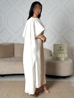 جلابية "سواريه" الملكية تصميم كاب بتطريز ذهبي كثيف