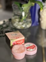 مقشر شفايف بجوز الهند الاصلي