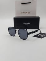 نظاره شانيل مع جميع الملحقات