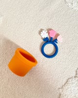 عضاضة سيليكون اصيص ورد