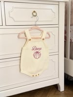 لبسة مواليد مطرزة