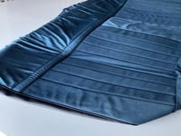 تلبيسة سيت ثمانينات ازرق والجلد كحلي مفصل جاهز الق...