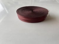 رول حزام امان تصنيع حديث عنابي