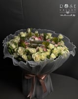 باقة ورد مع 250غ شكولاته من بستاني