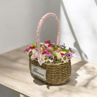 سلة ورد مع ماكرون من آني و داني