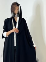 عبايه اكمام ابيض