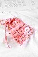 غطاء العين للنوم مايكل كورس مع بوكس