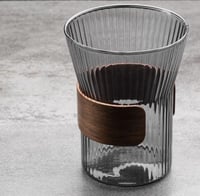 كوب زجاج بممسك خشبي اسود شفاف 300ML