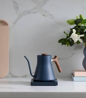 غلاية وابريق فيلو الكهربائية كحلي 1 لتر