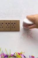 علبه صبغ لون ابيض حجم صغير ا