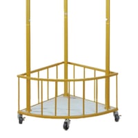 علاقة ومنظم ملابس بعجلات