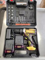 دريل مع العده كما موضح مع 2 بطاريه بقوة 21 فولت