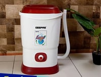 غسالة ملابس الاطفال