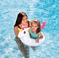 عوامة مسبح للأطفال