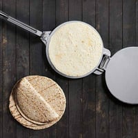 مكبس أو فرادة العجينة