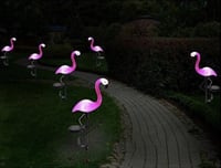 مصابيح فلامنجو تعمل بالطاقة الشمسية للأماكن الخارج...